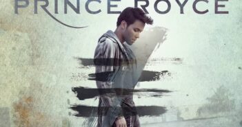 La carátula de FIVE, por Prince Royce